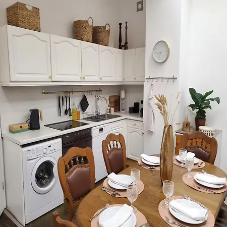 Maisonette-wohnung Im Historischen Jagdschloessl *