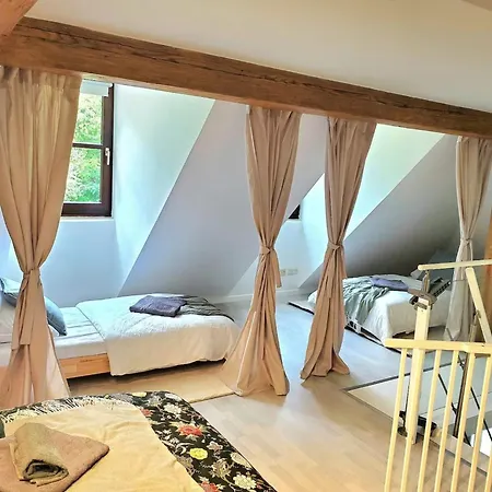 Maisonette-wohnung Im Historischen Jagdschloessl Appartement *