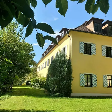 Appartement Maisonette-wohnung Im Historischen Jagdschloessl Beilngries
