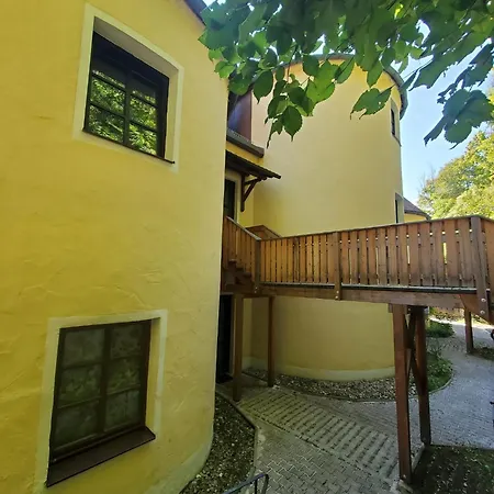 Appartement Maisonette-wohnung Im Historischen Jagdschloessl *
