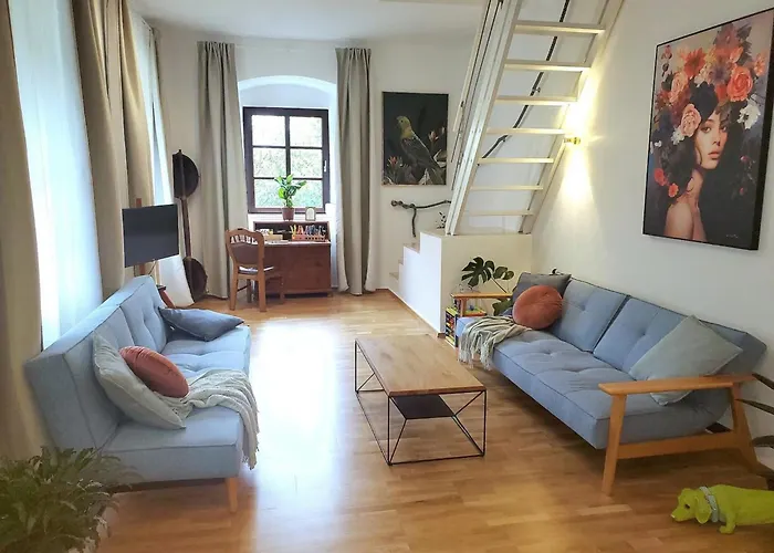 アパート Maisonette-wohnung Im Historischen Jagdschloessl バイルングリース