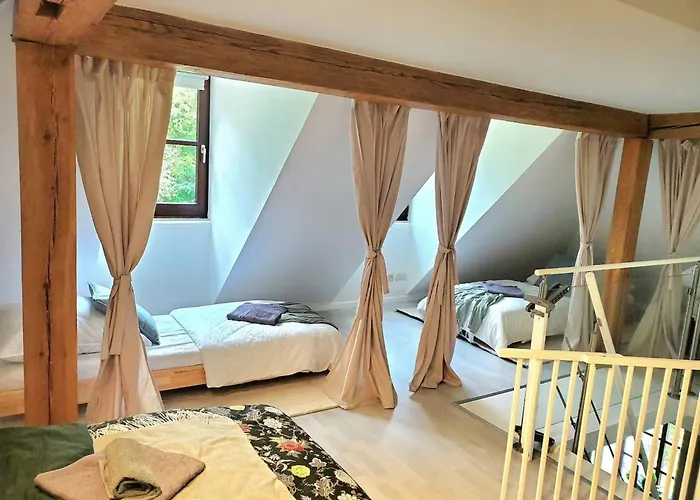Maisonette-wohnung Im Historischen Jagdschloessl アパート *