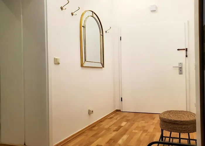 Maisonette-wohnung Im Historischen Jagdschloessl * バイルングリース